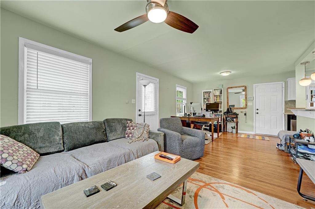 2463 Jewel Street Atlanta, GA 30344 - Photo 6 of 31