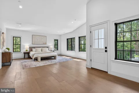 $2,899,000 | 6405 Olmi Landrith Drive, Alexandria, VA 22307