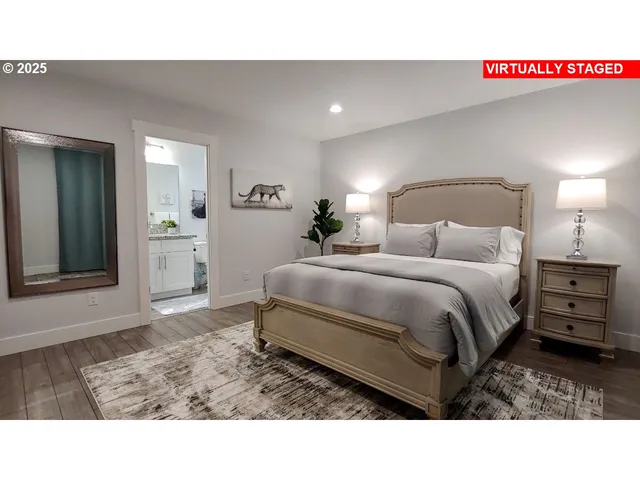 $879,900 | 10703 Northeast 70th Street, Vancouver, WA 98662