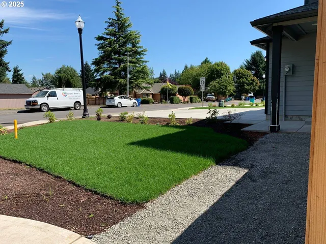 $879,900 | 10703 Northeast 70th Street, Vancouver, WA 98662