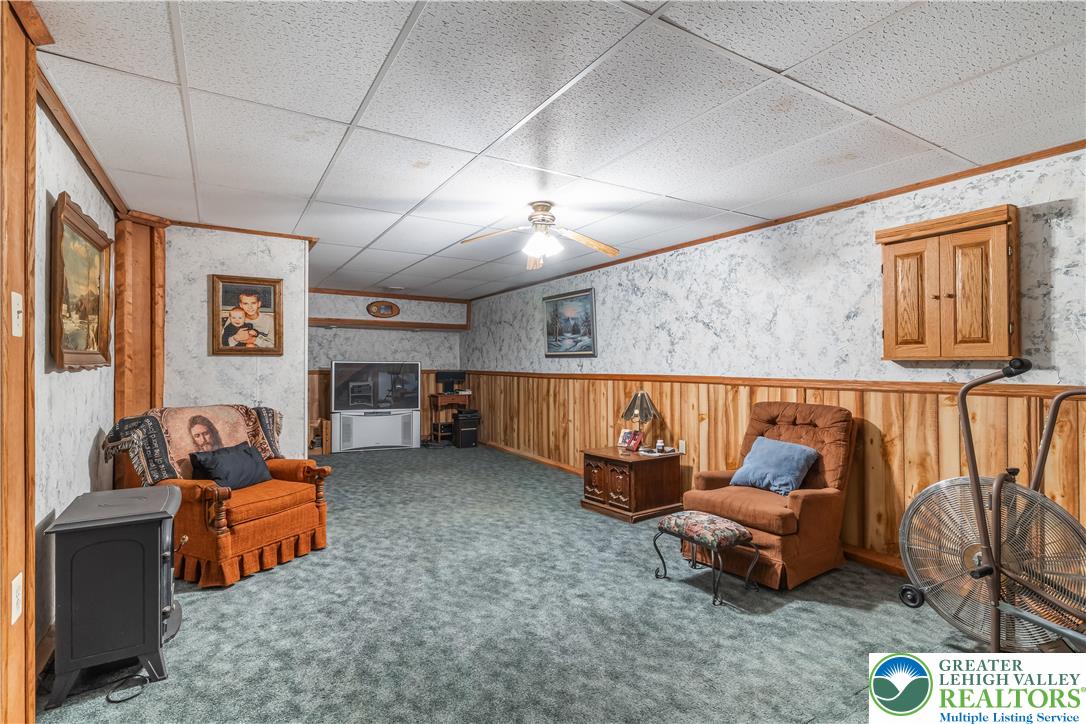 390 Long Lane Road Walnutport, PA 18088 - Photo 34 of 56