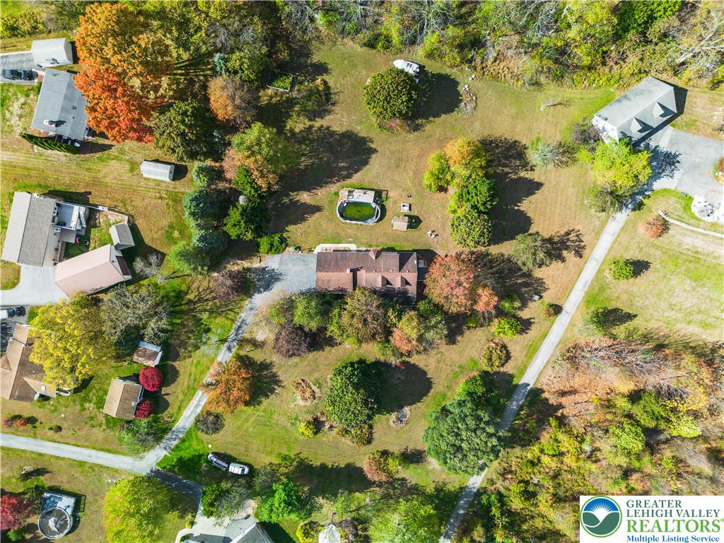 390 Long Lane Road Walnutport, PA 18088 - Photo 6 of 56