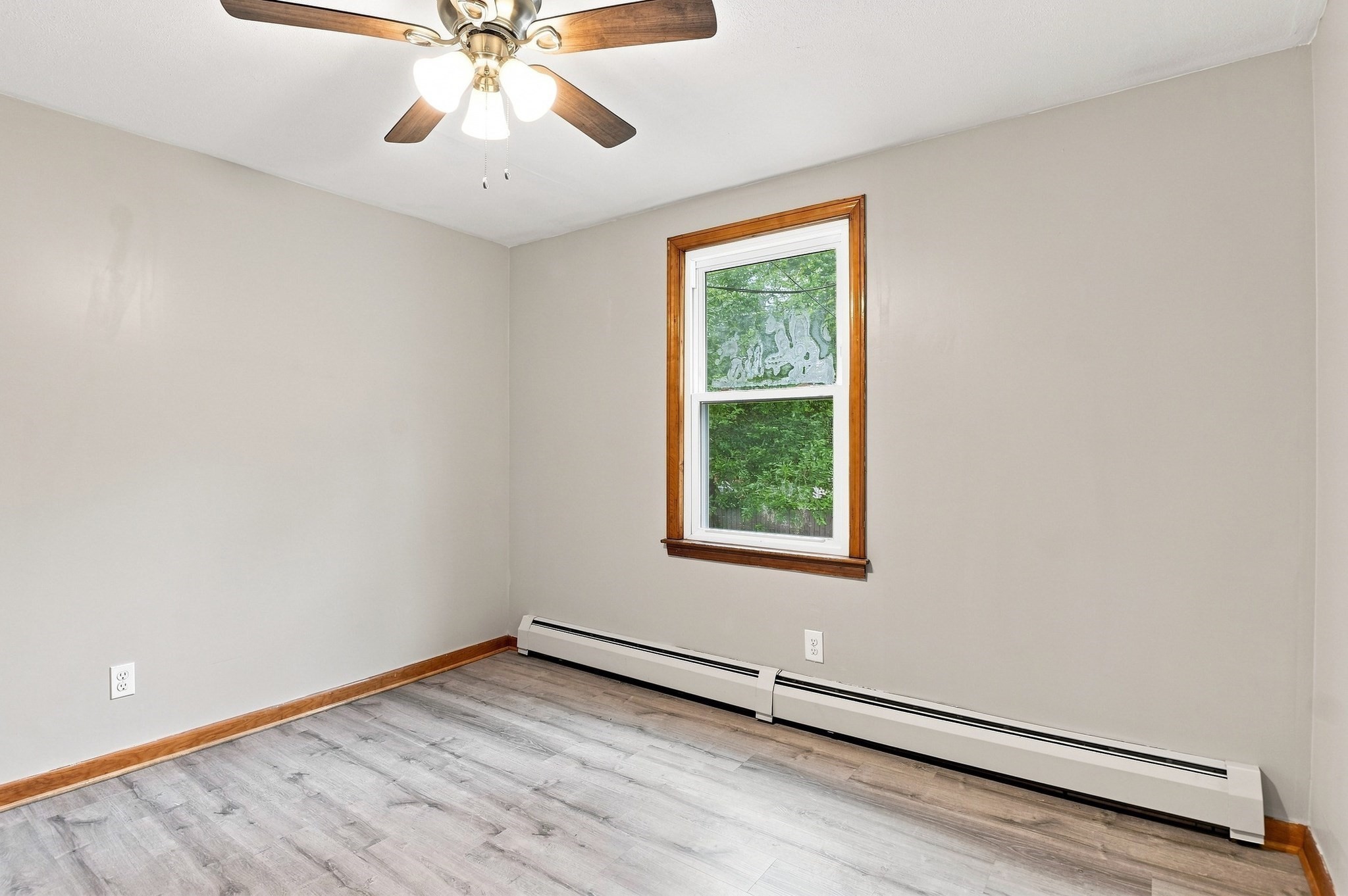 98 Kenberma Road Worcester, MA 01604 - Photo 11 of 41 Gallery Image 11