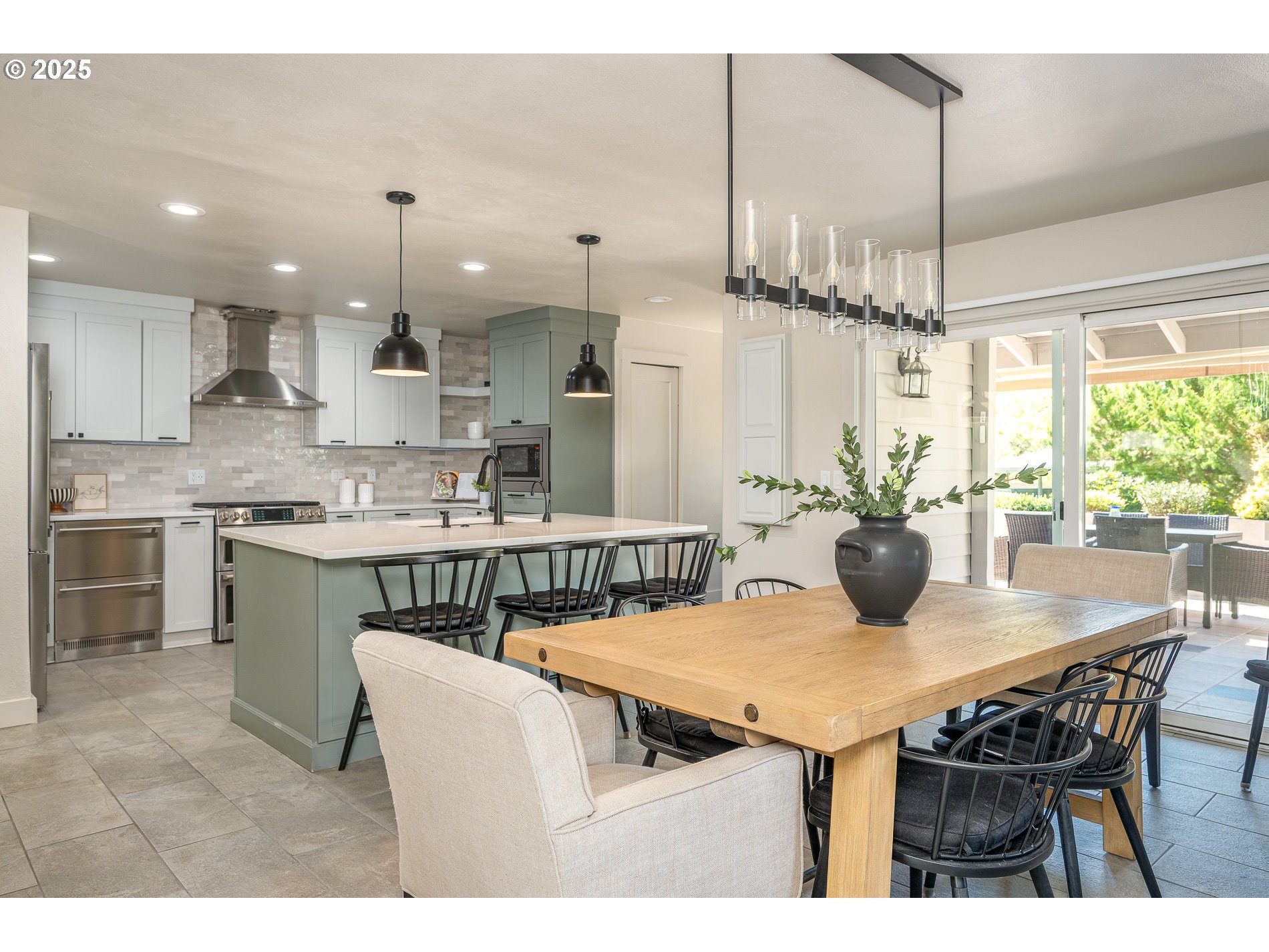 7445 Southwest Greens View Court Wilsonville, OR 97070 - Photo 13 of 48