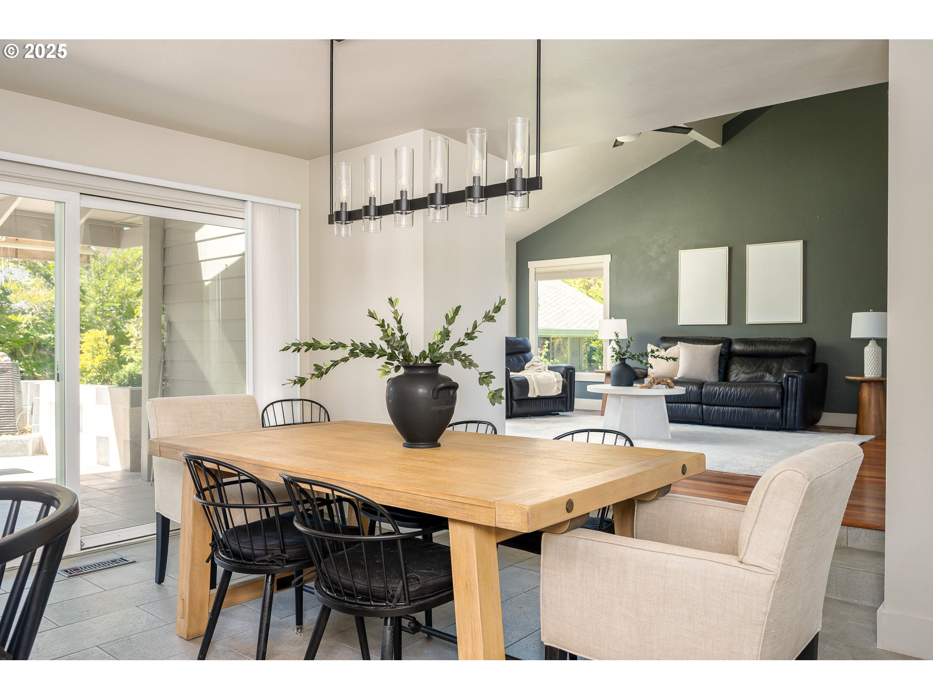 7445 Southwest Greens View Court Wilsonville, OR 97070 - Photo 14 of 48