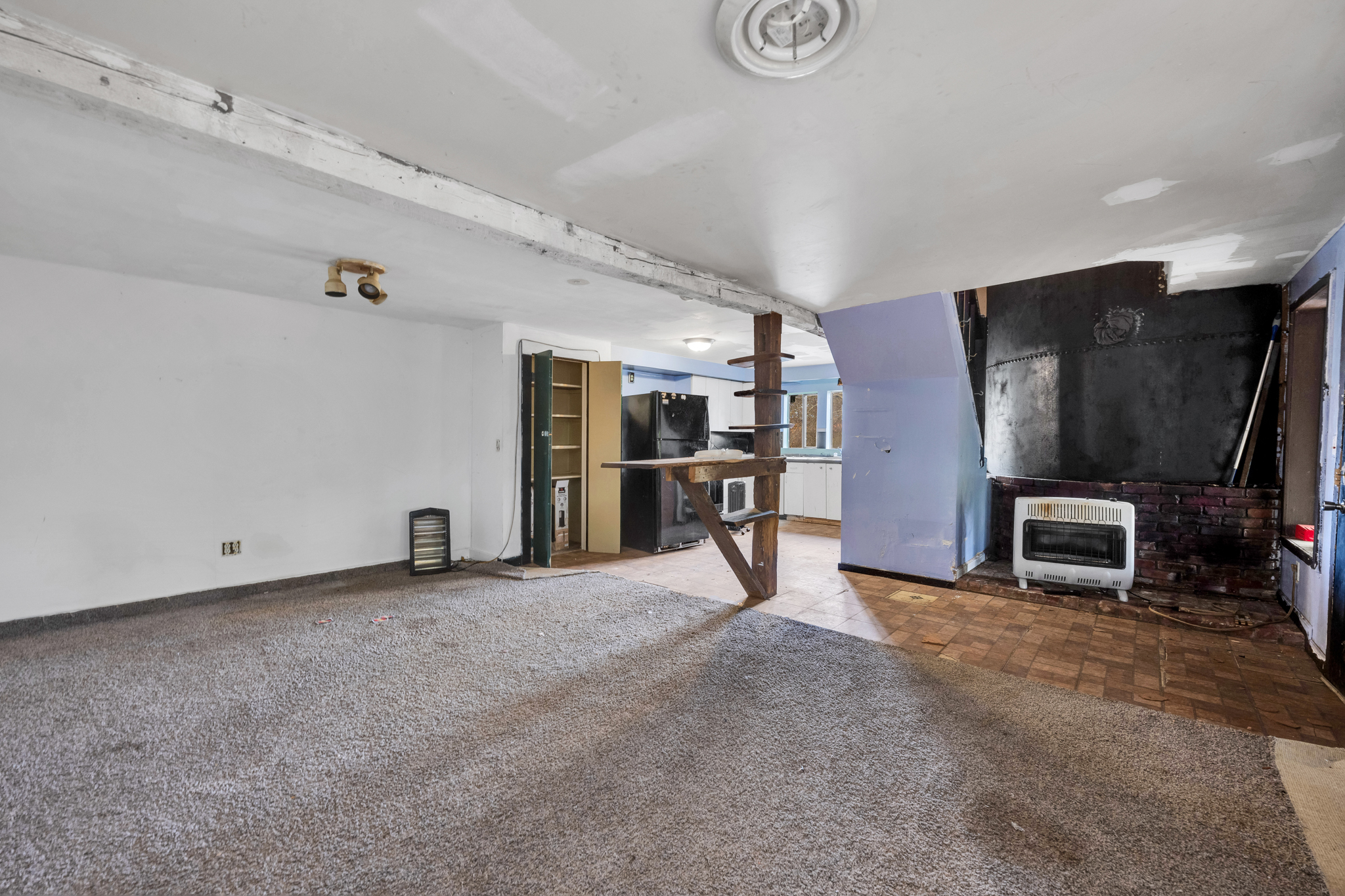 700 Bantam Road Litchfield, CT 06750 - Photo 28 of 40 a view of a livingroom with furniture
