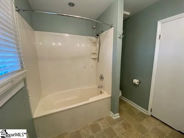 $1,895 | 8 Lester Avenue, Greenville, SC 29617