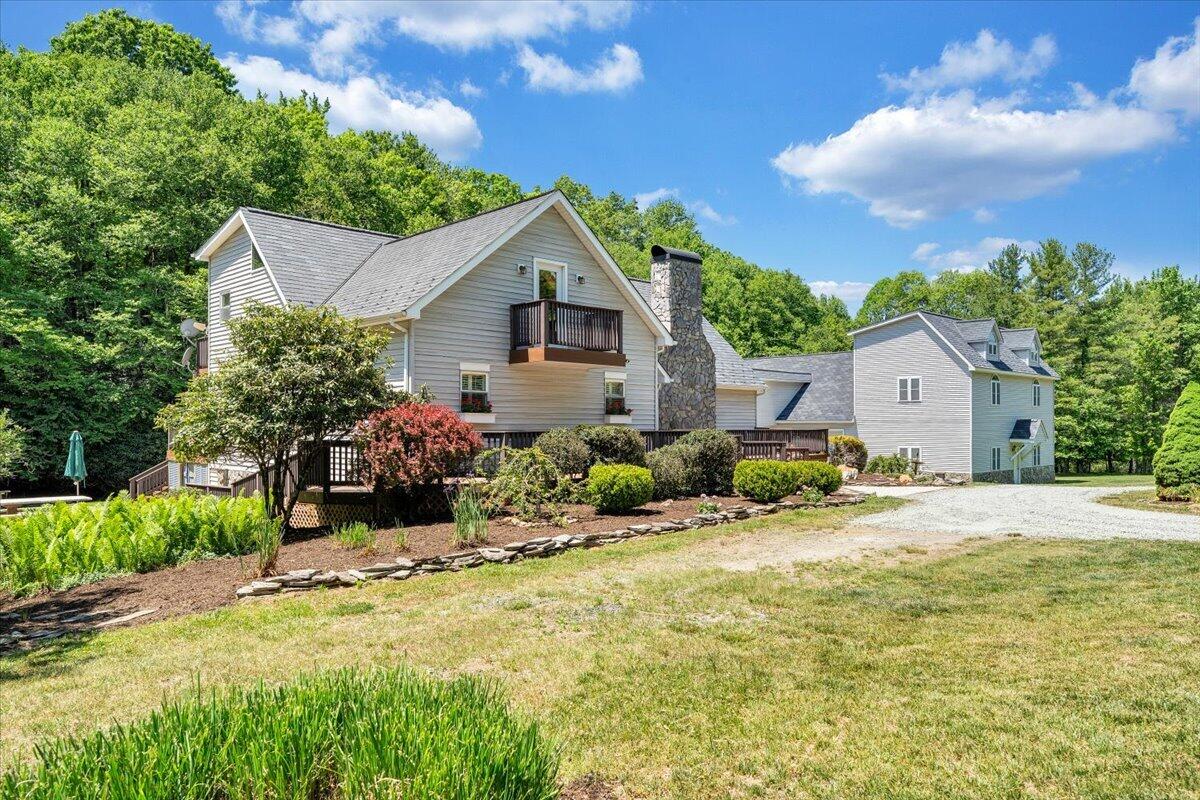 674 Old Furnace Road Southwest Floyd, VA 24091 - Photo 2 of 103 001-MIB06711