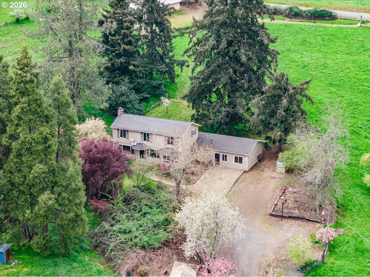 26520 Fern Ridge Road Sweet Home, OR 97386 - Photo 1 of 48