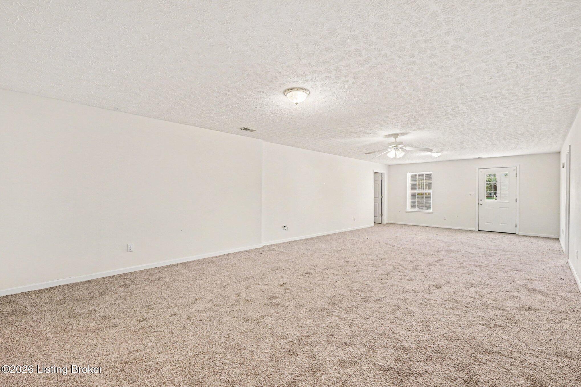 41 Rolling Ridge Court Brandenburg, KY 40108 - Photo 11 of 31 011_file_8406