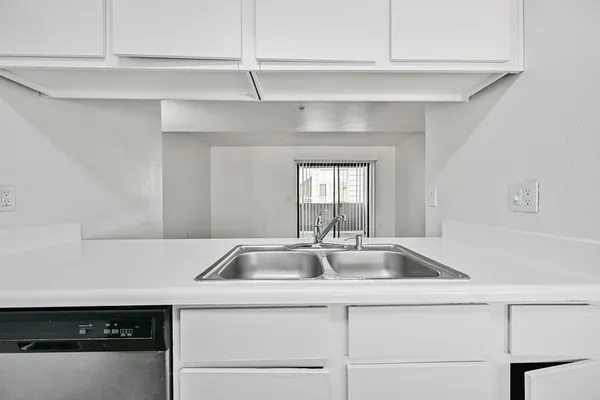 $1,399 | 3065 North 67th Avenue, Unit 212, Phoenix, AZ 85033