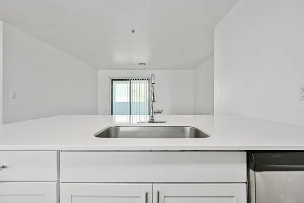 $1,399 | 3065 North 67th Avenue, Unit 212, Phoenix, AZ 85033