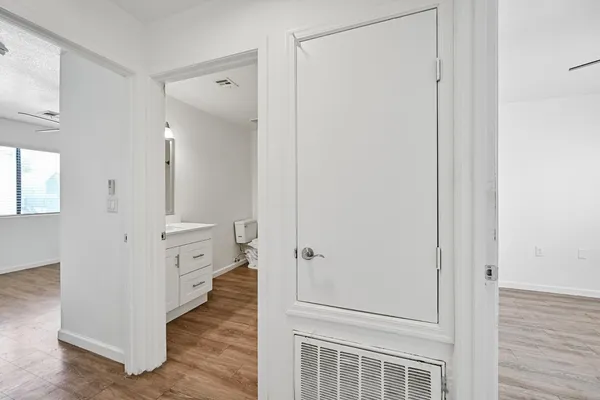 $1,399 | 3065 North 67th Avenue, Unit 212, Phoenix, AZ 85033