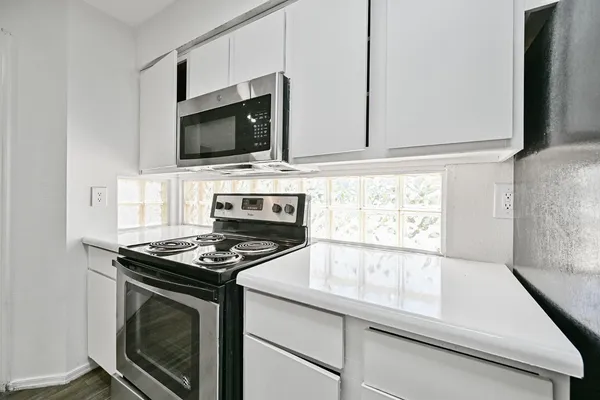 $1,399 | 3065 North 67th Avenue, Unit 227, Phoenix, AZ 85033