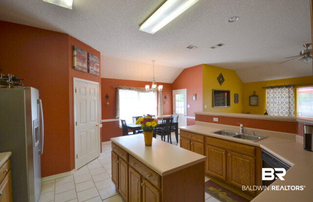 8553 Southern Oak Court Mobile, AL 36695 - Photo 4 of 26