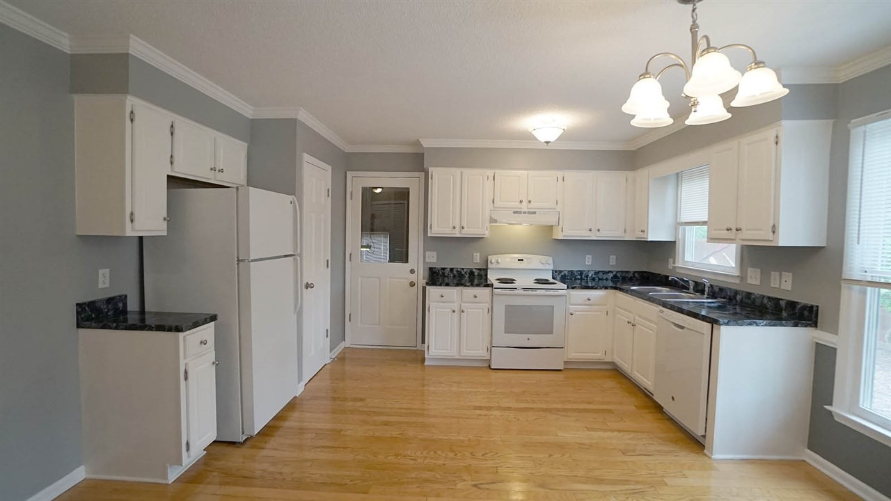 2220 Long And Winding Road Raleigh, NC 27603 - Photo 6 of 21 Kitchen