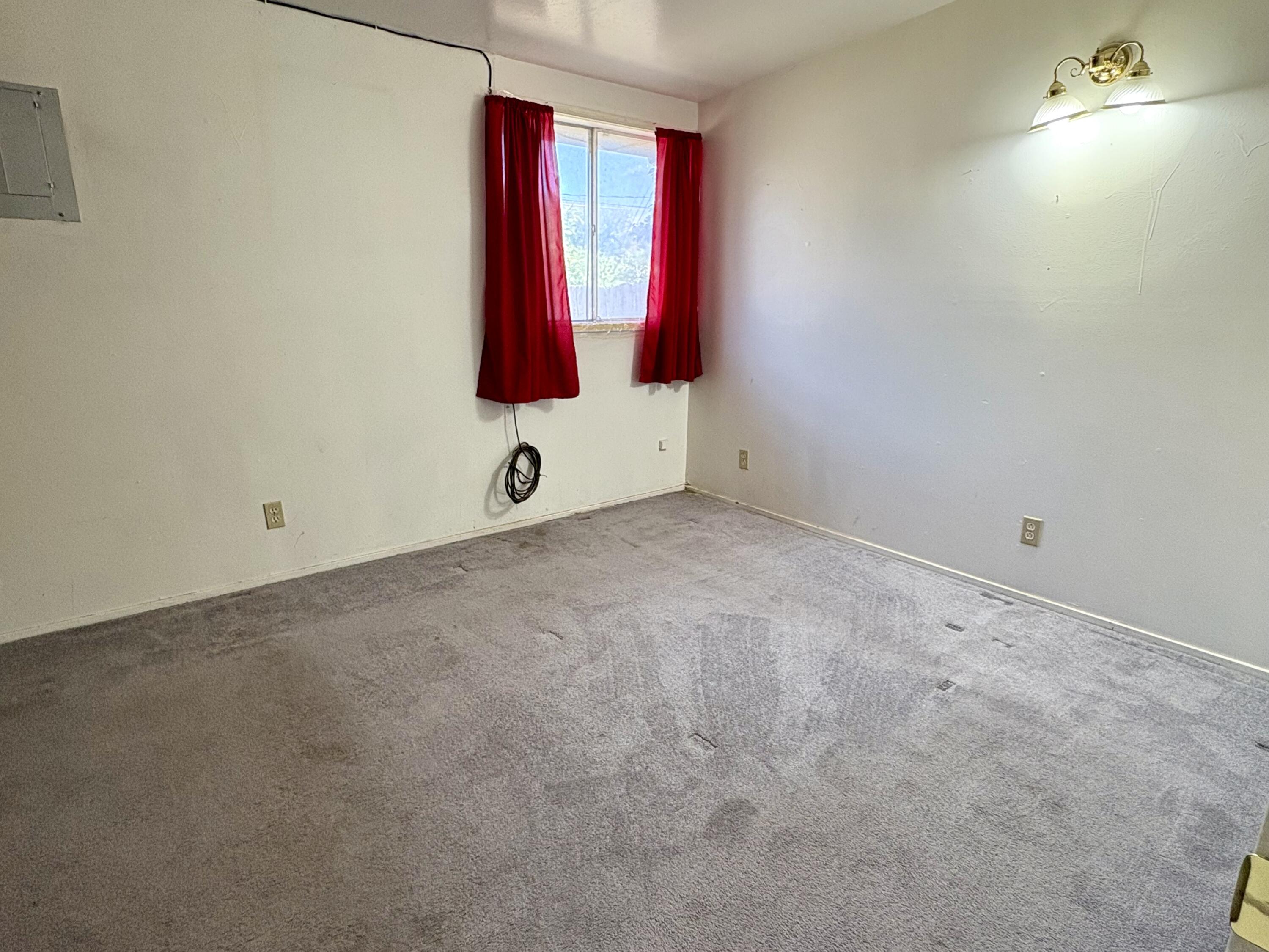 4618 44th Street Lubbock, TX 79414 - Photo 8 of 21 a view of a window