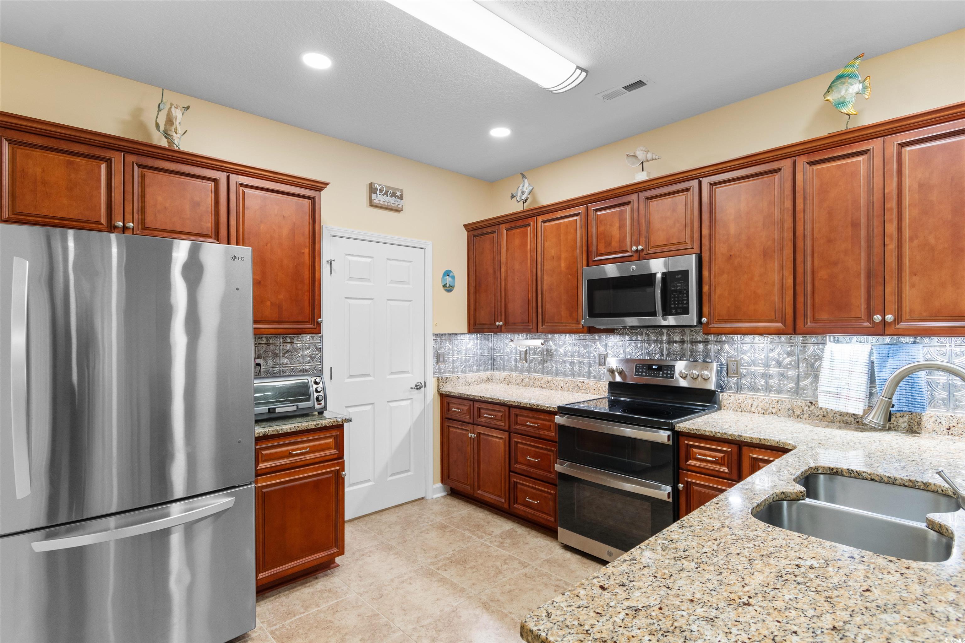 184 Rose Water Loop Myrtle Beach, SC 29588 - Photo 8 of 40 Gallery Image 8