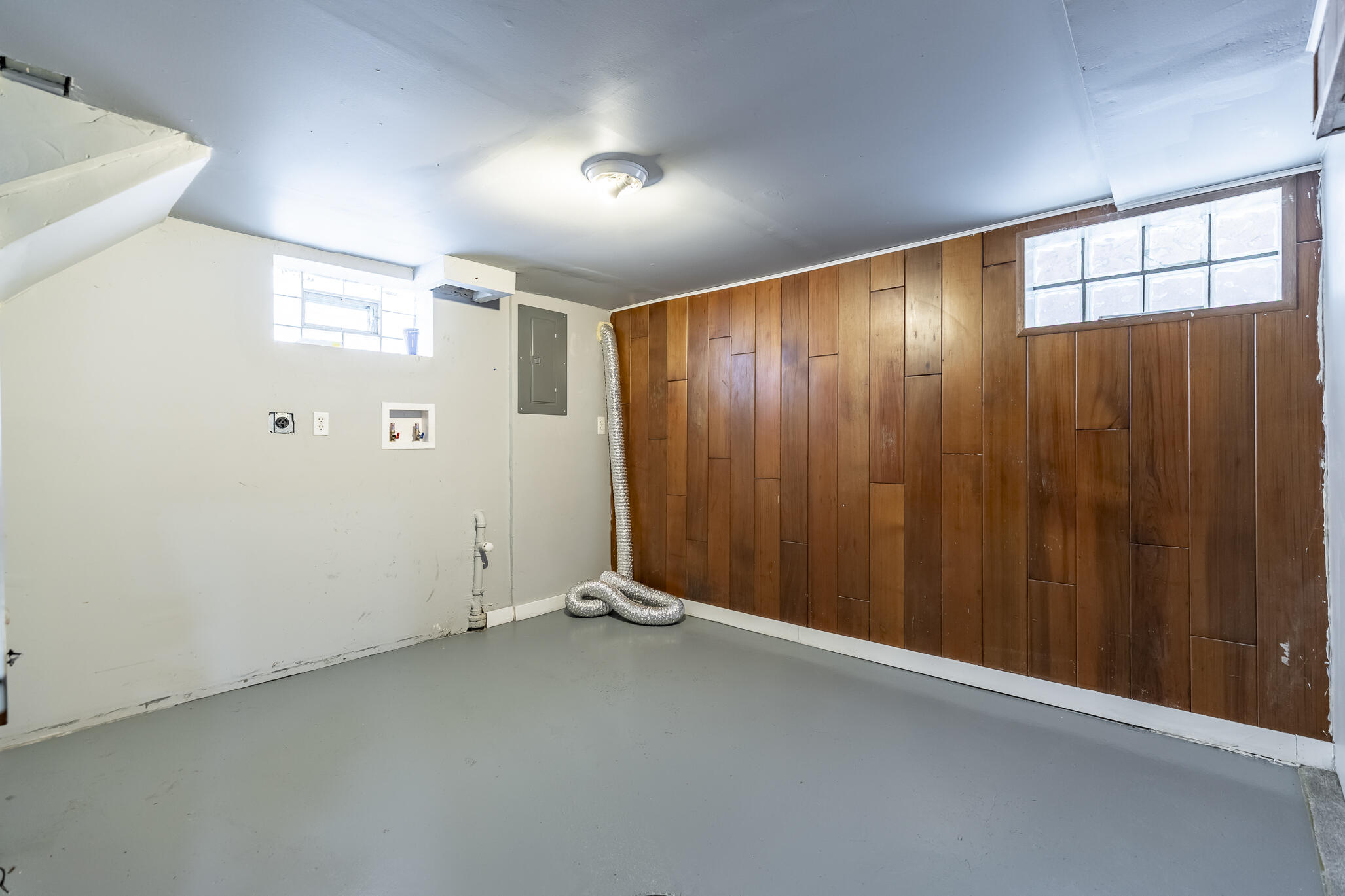 4601 Buchanan Street Gary, IN 46408 - Photo 24 of 27 a view of an empty room
