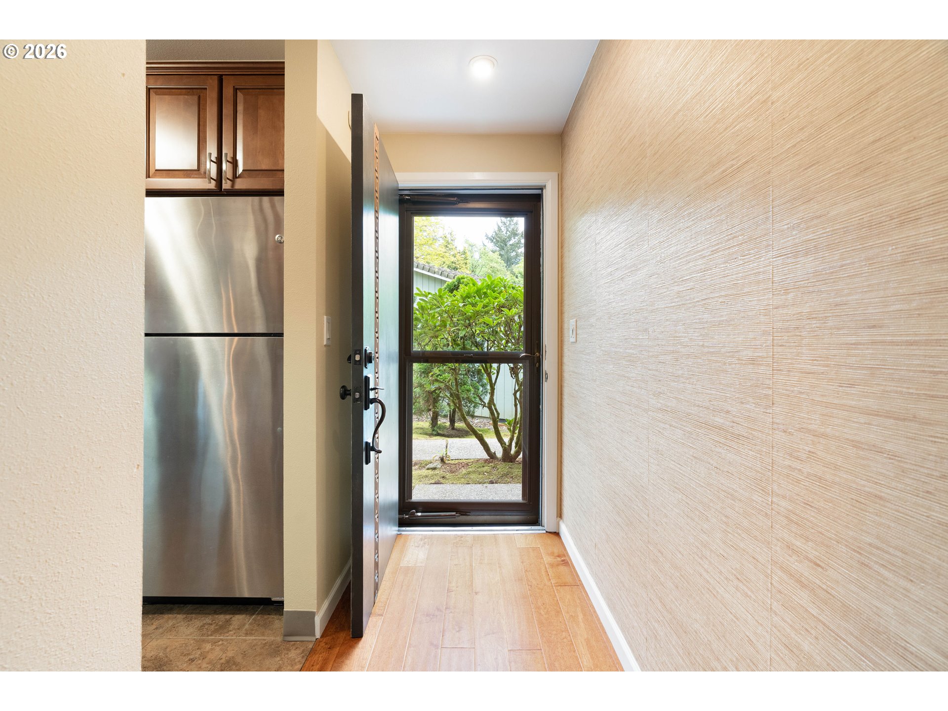 4520 Northwest Barnes Road Portland, OR 97210 - Photo 10 of 48 Entrance/Foyer