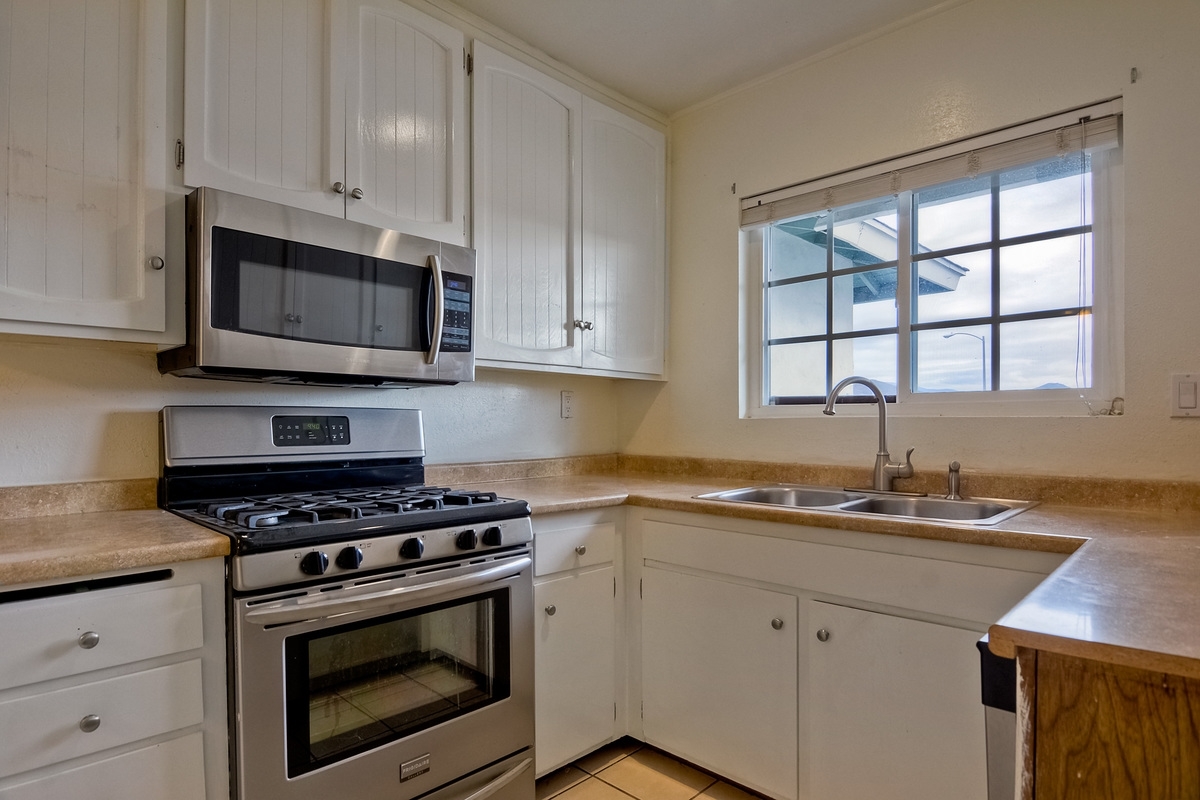 10244 Timberlane Way Santee, CA 92071 - Photo 1 of 25 Gallery Image 1