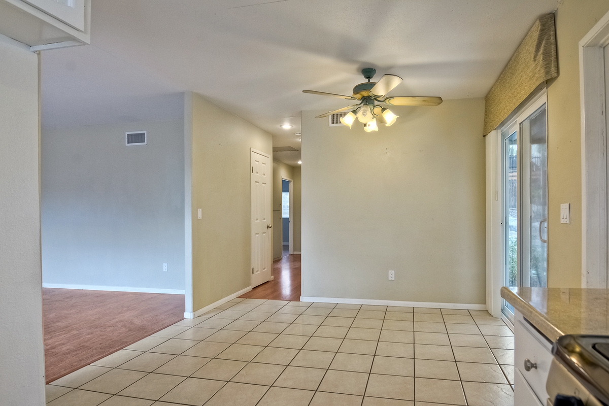 10244 Timberlane Way Santee, CA 92071 - Photo 13 of 25 Gallery Image 13