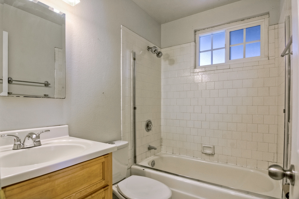 10244 Timberlane Way Santee, CA 92071 - Photo 17 of 25 Gallery Image 17
