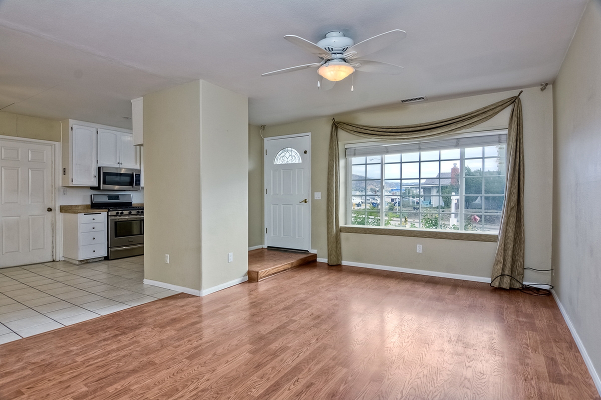 10244 Timberlane Way Santee, CA 92071 - Photo 7 of 25 Gallery Image 7