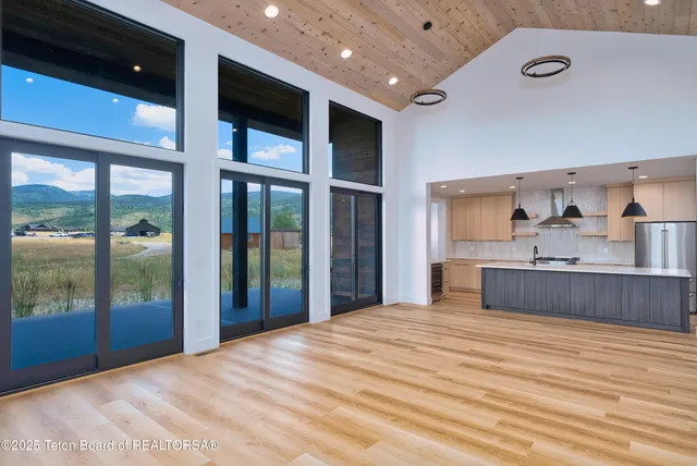 $1,399,000 | 2 Bison Drive, Victor, ID 83455