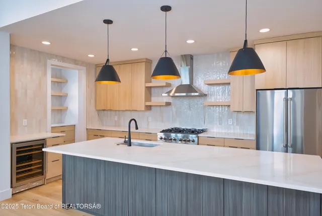 $1,399,000 | 2 Bison Drive, Victor, ID 83455