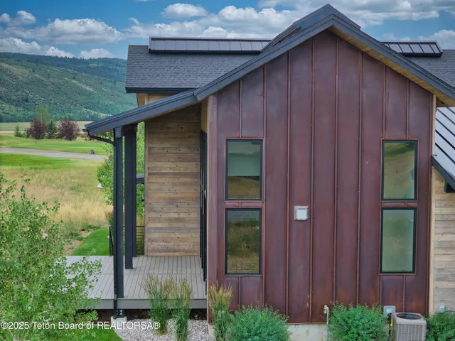 $1,399,000 | 2 Bison Drive, Victor, ID 83455