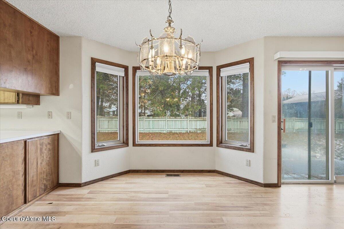 8931 North Davis Circle Hayden, ID 83835 - Photo 11 of 46 Dining