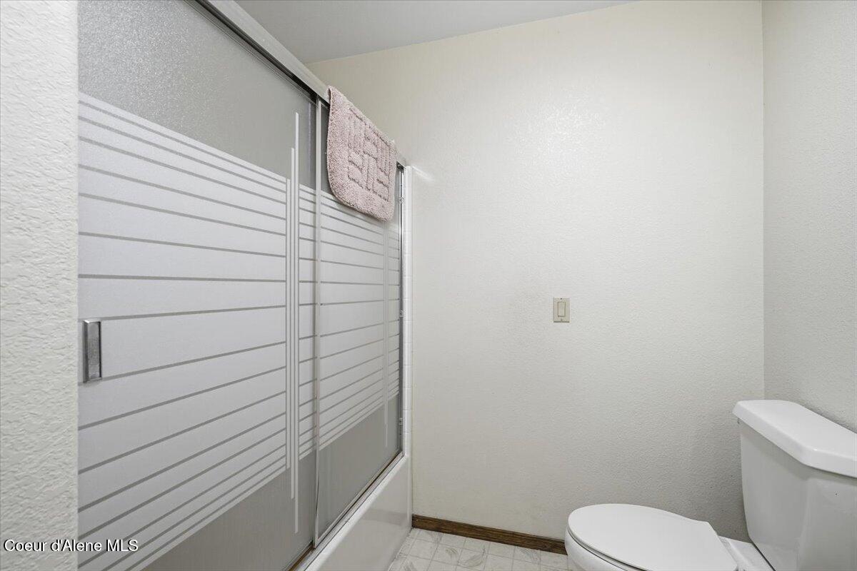 8931 North Davis Circle Hayden, ID 83835 - Photo 23 of 46 Master Bathroom