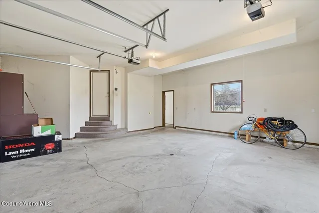 $679,000 | 8931 North Davis Circle, Hayden, ID 83835