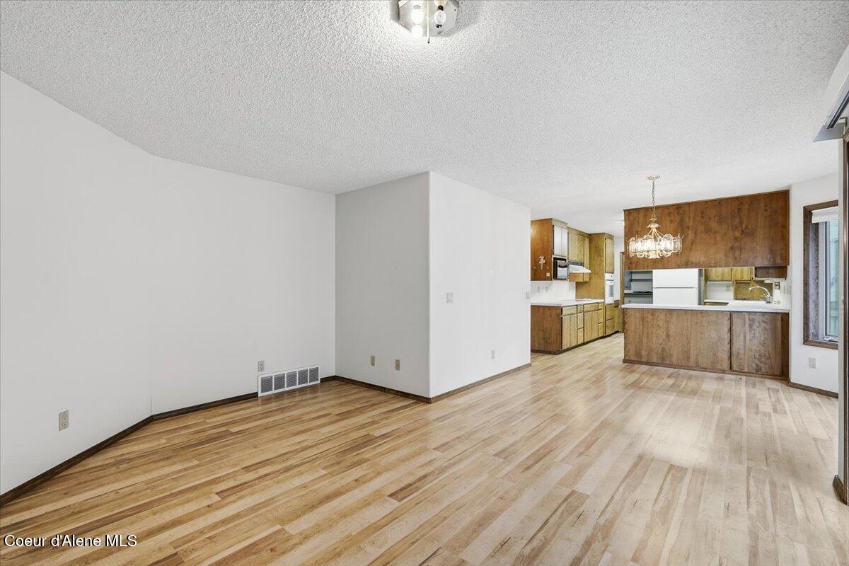 8931 North Davis Circle Hayden, ID 83835 - Photo 10 of 46 Family Room