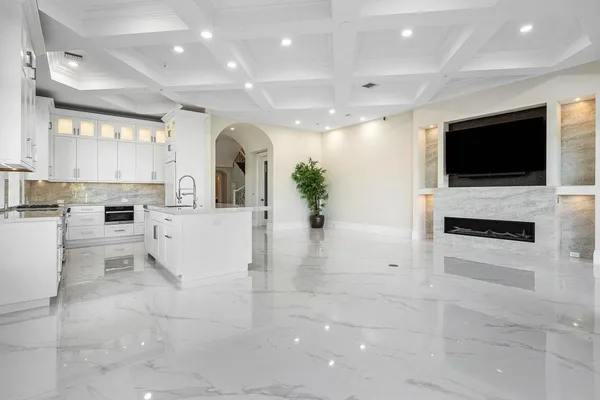 $19,995 | 549 Northeast 19th Avenue, Unit C, Deerfield Beach, FL 33441