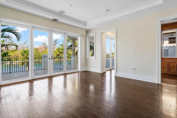 $19,995 | 549 Northeast 19th Avenue, Unit C, Deerfield Beach, FL 33441