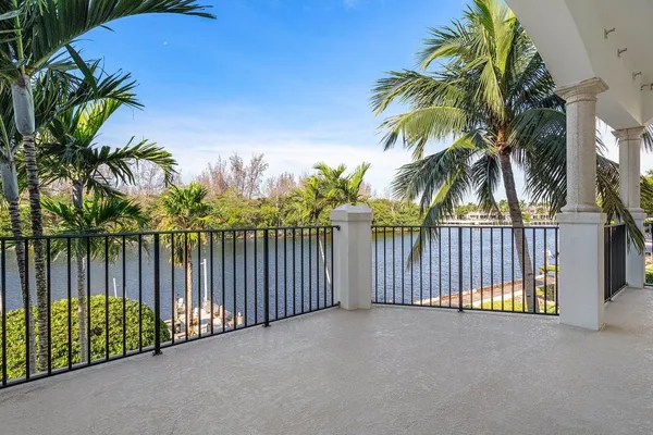 $19,995 | 549 Northeast 19th Avenue, Unit C, Deerfield Beach, FL 33441