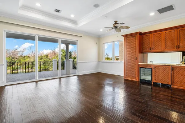 $19,995 | 549 Northeast 19th Avenue, Unit C, Deerfield Beach, FL 33441