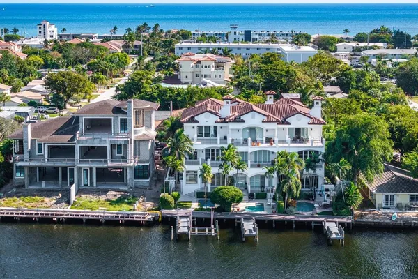 $19,995 | 549 Northeast 19th Avenue, Unit C, Deerfield Beach, FL 33441