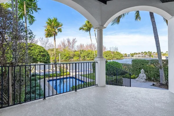 $19,995 | 549 Northeast 19th Avenue, Unit C, Deerfield Beach, FL 33441