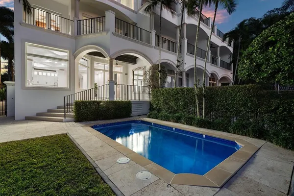 $19,995 | 549 Northeast 19th Avenue, Unit C, Deerfield Beach, FL 33441