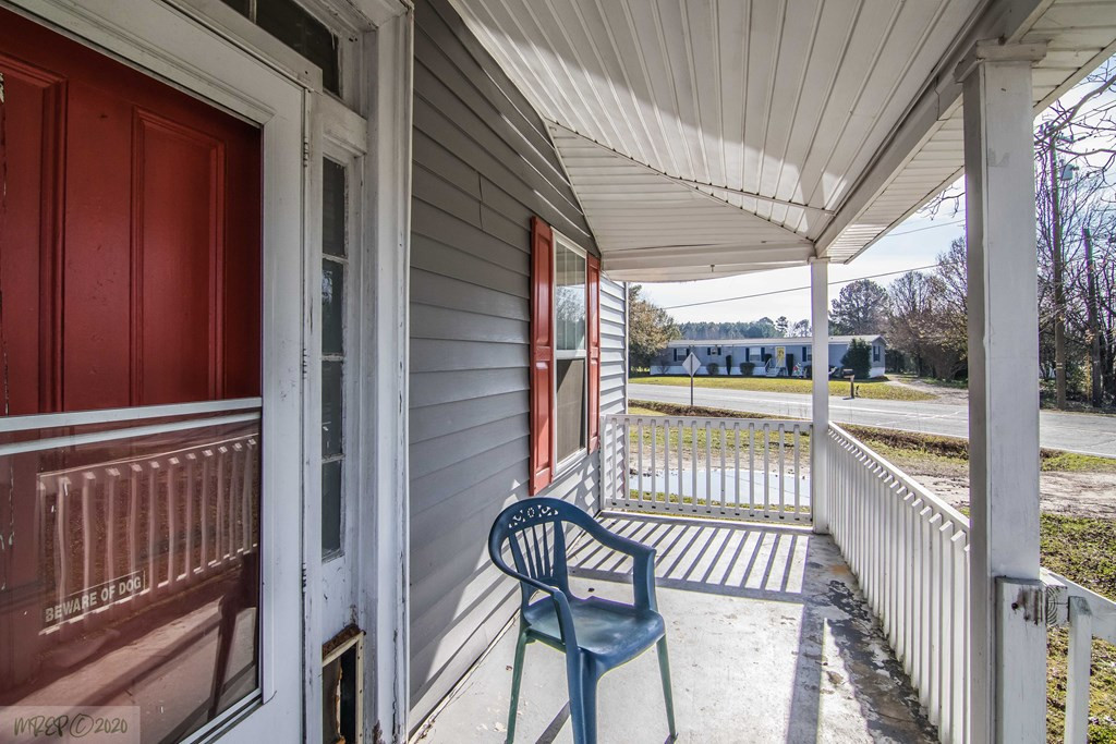 1190 Saulston Road Goldsboro, NC 27534 - Photo 2 of 15