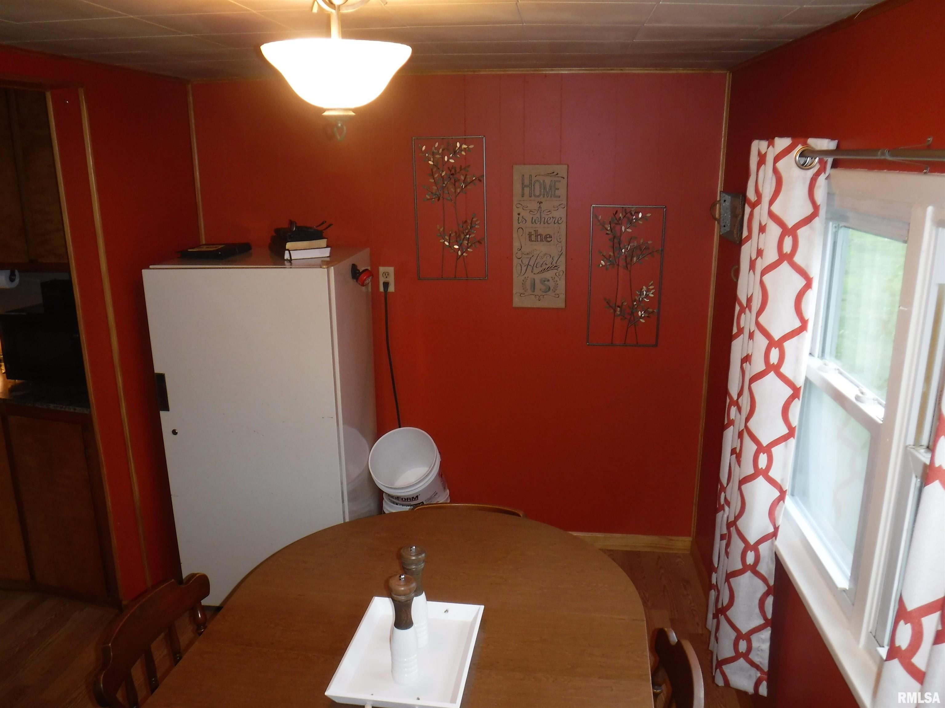 1636 Burge Road Centralia, IL 62801 - Photo 5 of 57