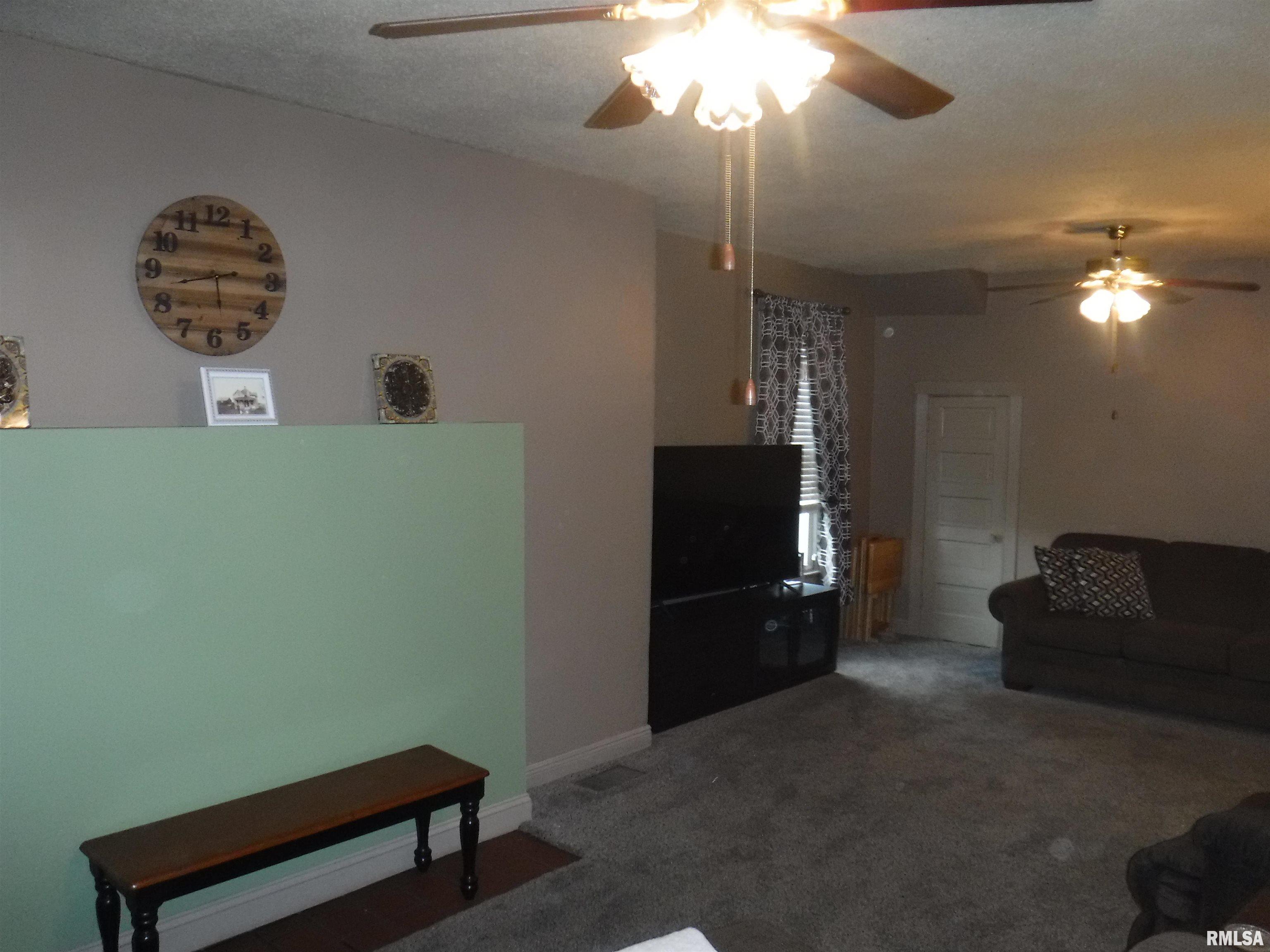 1636 Burge Road Centralia, IL 62801 - Photo 10 of 57