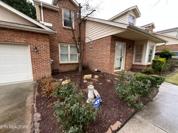 $375,000 | 7601 Breckenridge Lane, Knoxville, TN 37938