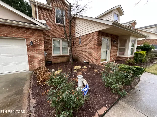 $385,000 | 7601 Breckenridge Lane, Knoxville, TN 37938