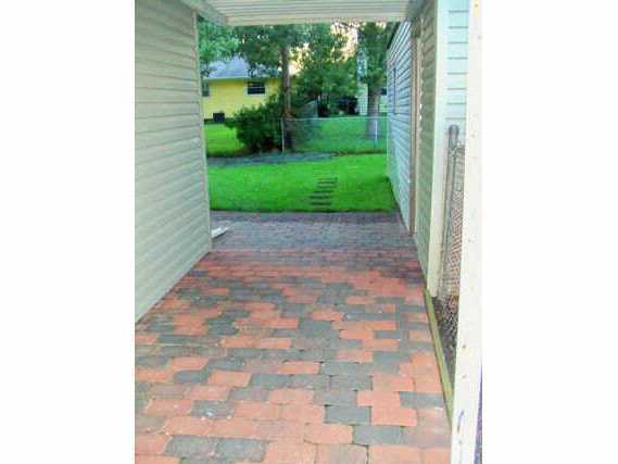 395 Sturbridge Road Columbus, OH 43228 - Photo 10 of 10 Gallery Image 10
