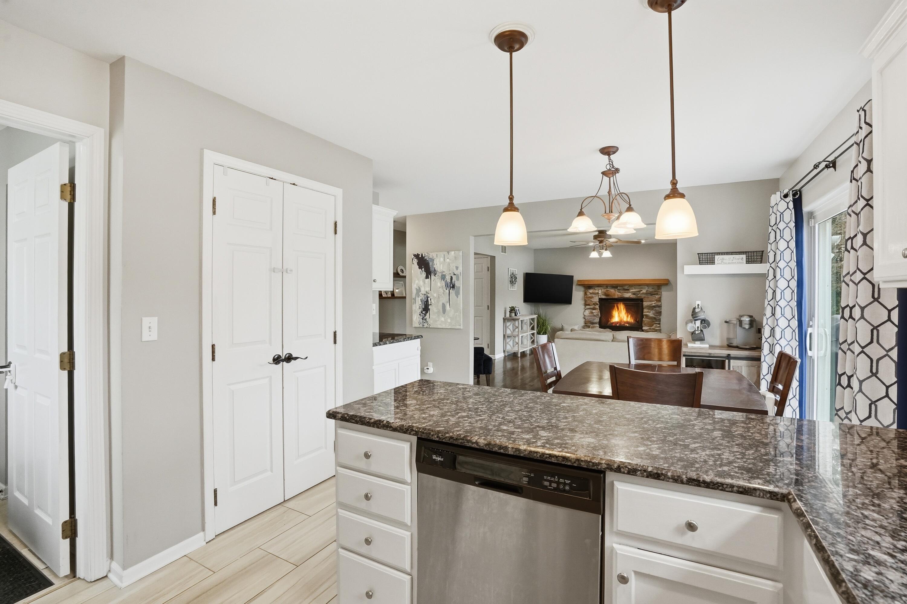 975 Driftwood Trail Crown Point, IN 46307 - Photo 11 of 37 3000x2000