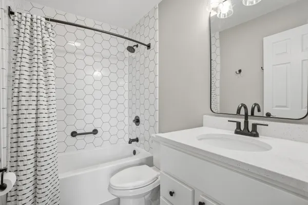 $460,000 | 975 Driftwood Trail, Crown Point, IN 46307